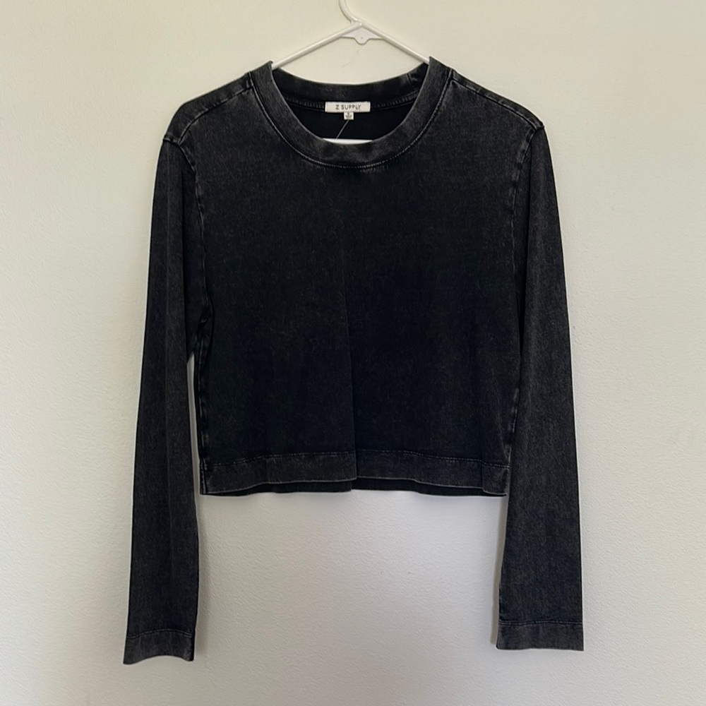 Z Supply NWOT Gray Fitted Long Sleeve Crop Tee Denim Wash